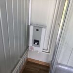 Cabina Sanitaria Autonoma - WC, Doccia e Serbatoio Acque Reflue Integrato