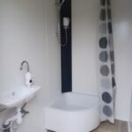 Cabina Sanitaria Doppia Compatta - WC e Doccia Separati (2,46x1,97m)