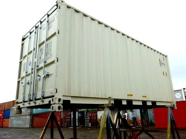 Container Nuovo 20 Piedi x 8 Piedi – Robusto e Versatile