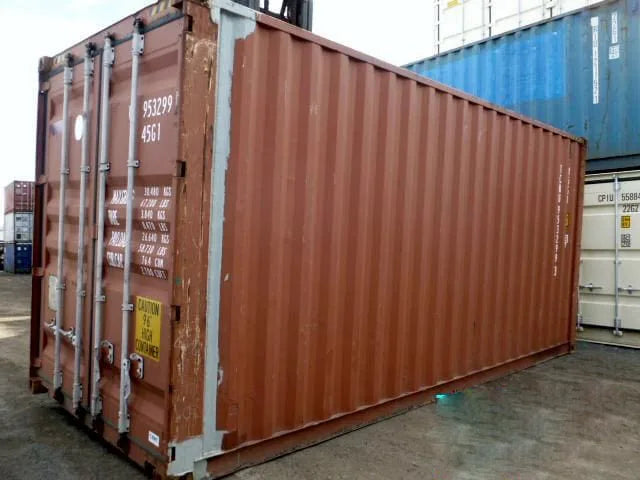 Container per Carichi Secchi 20 Piedi – Robusto e Versatile