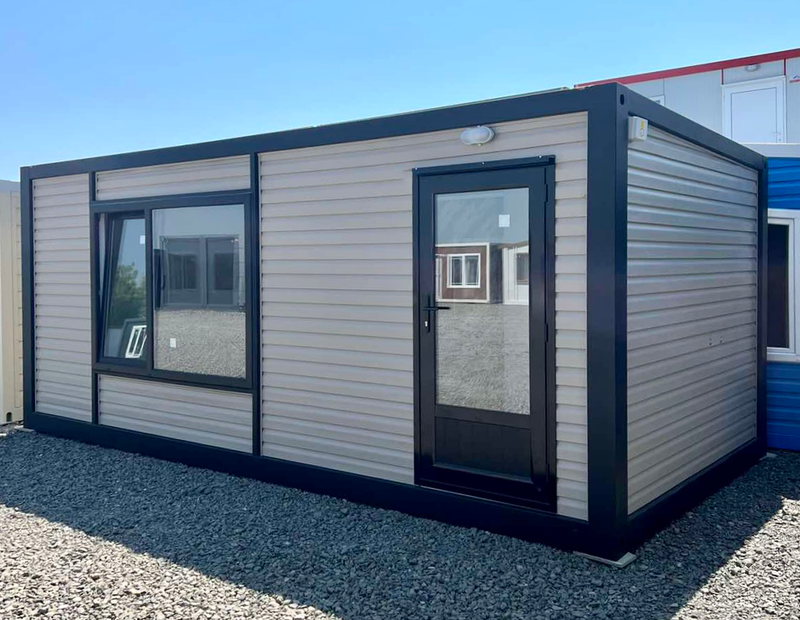 Mini Casa Container 18 m² - Soluzione Abitativa Completa di Bagno