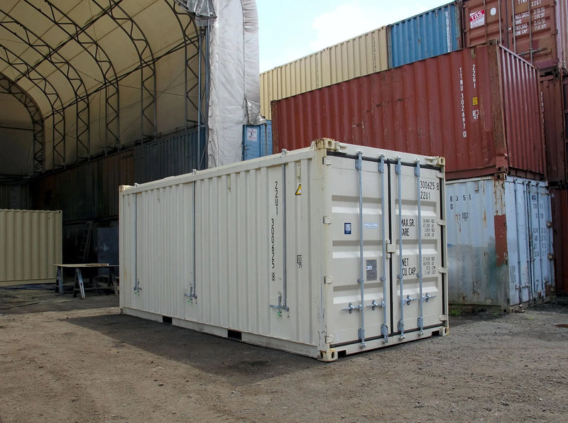 Container 20 Piedi con Tetto Rigido Apribile – Robusto e Versatile
