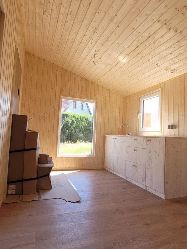 Rimorchio Mobile 20 Piedi x 8 - Casa Polivalente ed Ecologica