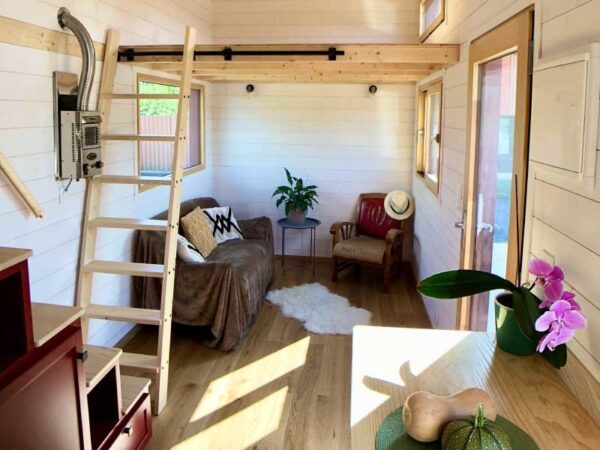 Tiny House Autonoma 4 Posti - Mezzanino, Comfort e Libertà