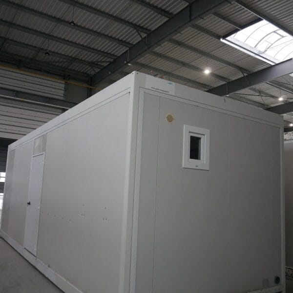 Modulo Sanitario 24m² - Completo con Docce e WC (8,2x2,92m)